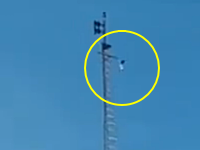 放送鉄塔の頂上から男性が飛び降りてしまう瞬間。とそれを目撃してしまった人たち