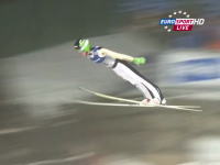 スキージャンプで世界記録更新。ペテル・プレヴツが250メートルを飛ぶ動画。