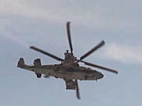 グングン動画。ロシアのヘリコプター隊の容赦ない攻撃。イスイスを空爆するKa-52の映像。