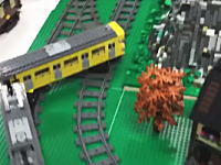 ちょっとカッコいい。レゴ電車で「複線ドリフト」を完璧に再現した動画が人気に。