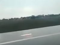 キエフ空港で着陸に失敗した旅客機（乗員乗客175名）の機内からの映像が公開される。