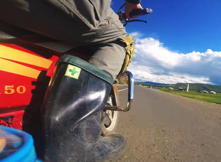旅の記録。キャンプしながらバイクでモンゴル3900kmを走った旅人の映像。シナリーXY150
