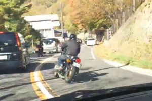 悪質なバイク乗り達で無法地帯となっている日本ロマンチック街道の映像が話題に。