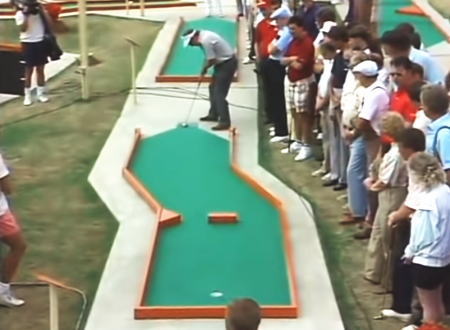 優勝賞金16000ドル！かなり本格的に行われていたパットパットゴルフの映像。