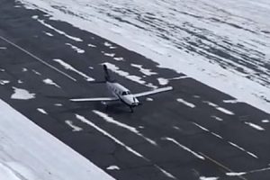 「世界で最も危険な空港」第7位の空港で着陸事故。なのにみんな楽しそうな不思議な動画。