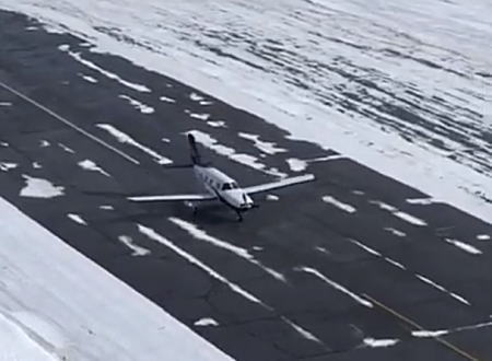 「世界で最も危険な空港」第7位の空港で着陸事故。なのにみんな楽しそうな不思議な動画。