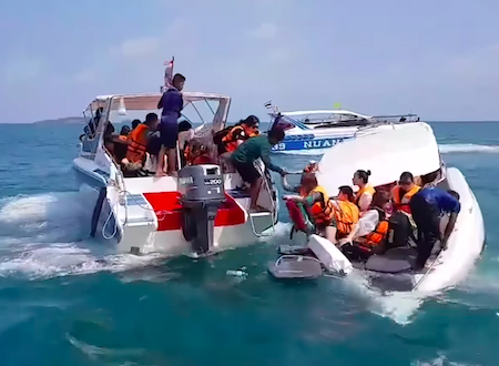 タイで中国人観光客20人が乗ったボートが転覆。船長は逃亡後に逮捕。