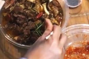 不衛生すぎる中国のデリバリーサービス。注文した料理から40匹のゴキブリが見つかってしまう。