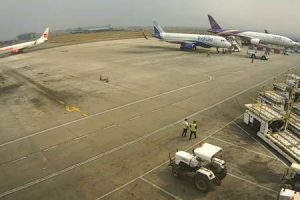 トリブバン国際空港で52人の命が奪われたボンバルディア機の着陸失敗映像が公開される。