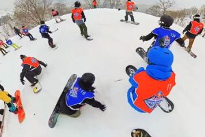 舞子のスノーボードレースで150人ごぼう抜きの動画がすごい。一人だけ異次元のスピードｗｗｗ