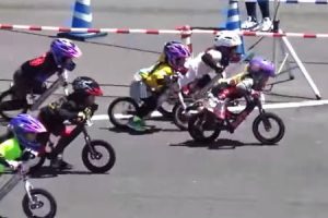 4歳児なのにこの迫力。岡山のスーパーランバイク選手権の動画がなかなかすごいｗｗｗ