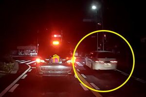 千葉県君津市で信号無視で交差点を突破したDQNミニバンがその1分後に・・・。