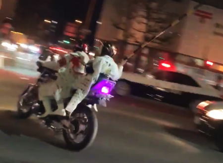 令和になってもまだまだいる暴走族。三重会館前交差点をジャックした暴走族のビデオ。