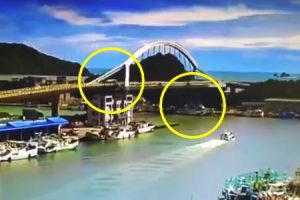 台湾東部でタンクローリーが通行中のアーチ橋が突然崩壊してしまう瞬間の映像が撮影される。