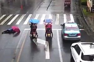 目の前で交通事故が起きて人が倒れているのに誰も助けようとしない中国。