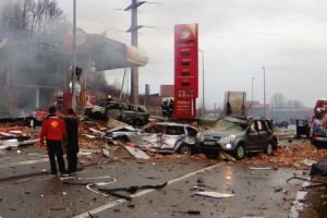 ボスニアでガソリンスタンドの液化天然ガスが爆発。その瞬間の映像が公開される。