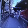 東大阪、長田でクレーン車が乗用車に突っ込み止まらずに暴走するドラレコ映像
