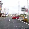 どっちが悪い？岐阜県で撮影された軽自動車に超速で衝突したドラレコ。