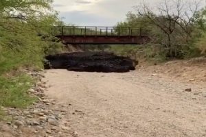 塊が迫ってくる恐怖　アリゾナ州で撮影された鉄砲水の映像が不気味で怖い