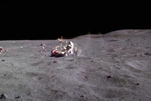 アポロ16号で月面着陸を果たし、ローバーで駆け巡っている1972年の映像を4K 60FPSで再現