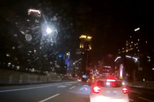 大阪市でベンツに煽り運転をされているドラレコ映像