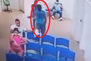 【閲覧注意】ブラジルで『市長候補の男性』が病院の待合室で突然射殺されてしまう衝撃の映像