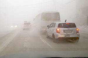 【動画】これが−４９℃の世界。世界で最も気温の低い街の運転はこんな感じ。