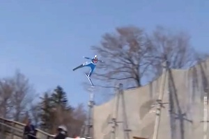【衝撃】Ｗ杯スキージャンプで起きた恐ろしい事故の映像。