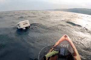 【新潟】風の強い日にカヤックで海に出て死にかけた釣り人の動画。