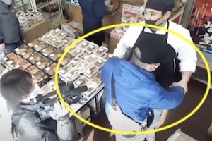 【動画】キッチンDIVEの万引き常習犯が捕まる瞬間の映像ｗｗｗ