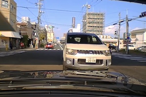 【大阪】この事故で修理費190万円。居眠りのデリカに突っ込まれたBRZの車載ビデオ。