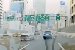 【動画】大阪環状族が土佐堀で事故る瞬間を記録したドライブレコーダー。