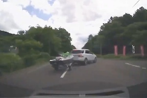 【北海道】暴走アルファードの右越し事故のドライブレコーダーがひどい。
