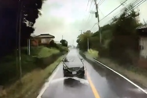 【千葉】この事故エグい。大型車と乗用車の正面衝突事故を記録したドラレコ動画。