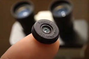 【動画】スマホのカメラを高性能な偏光顕微鏡に変えてしまうレンズが発明される。