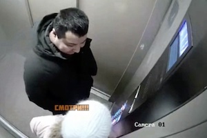 【動画】密室の痴漢。エレベーターで15歳の少女に無理やりキスを迫ったキモ男。