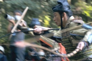 【動画】大河ドラマ「鎌倉殿の13人」に映ってはいけない人物が映ってしまう放送事故。