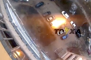 【ウクライナ】これは地獄。集中砲撃を着弾地点から撮影した動画が最恐。