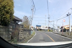 【岐阜】これは防げた。見通しの悪いカーブで事故になったAMG A45乗りの車載ビデオ。