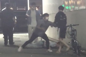【動画】渋谷でヤバすぎる喧嘩が撮影される。これはあかん(((ﾟДﾟ)))