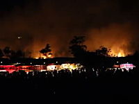 埼玉県の花火大会で打ち上げ場所で火災発生。第62回熊谷花火大会