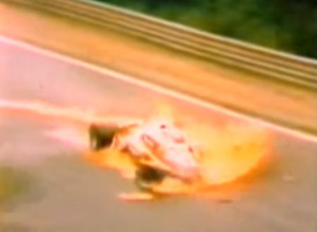 ニキ・ラウダが大やけどを負った悲惨の事故の映像　F1ドイツGP（1976年）