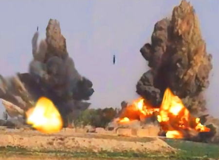 凄い迫力。タリバンの兵器工場に6発の精密誘導弾が打ち込まれる衝撃映像