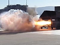 圧倒的パワー感。NASAの新型ハイブリッドロケットエンジンの燃焼試験の映像。