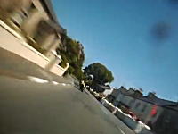 すっ飛んで行く景色。マン島TTライダーのフルラップ映像がガチでハンパない。