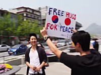 日本人が韓国でフリーハグズしてみた動画がFacebookで人気になっている。