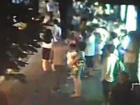 中国で路線バスが爆発して2人死亡の映像。火だるまで逃げ惑う人の姿も(@_@;)