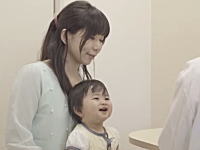パンパース公式の動画が泣けると話題に。「赤ちゃんの１歳は、ママも１歳。」