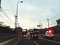 大阪のパトカーは口が悪い？高槻で怒声を発しながら追い越していくパトカーが撮影されるｗ