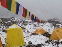 ネパール大地震でエベレストのベースキャンプを襲った雪崩の映像が公開される。雪崩ってこんなにデカいのか(((ﾟДﾟ)))